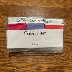 Calvin Klein Women’s Carousel Thongs 3-Pack - Small NEW in package